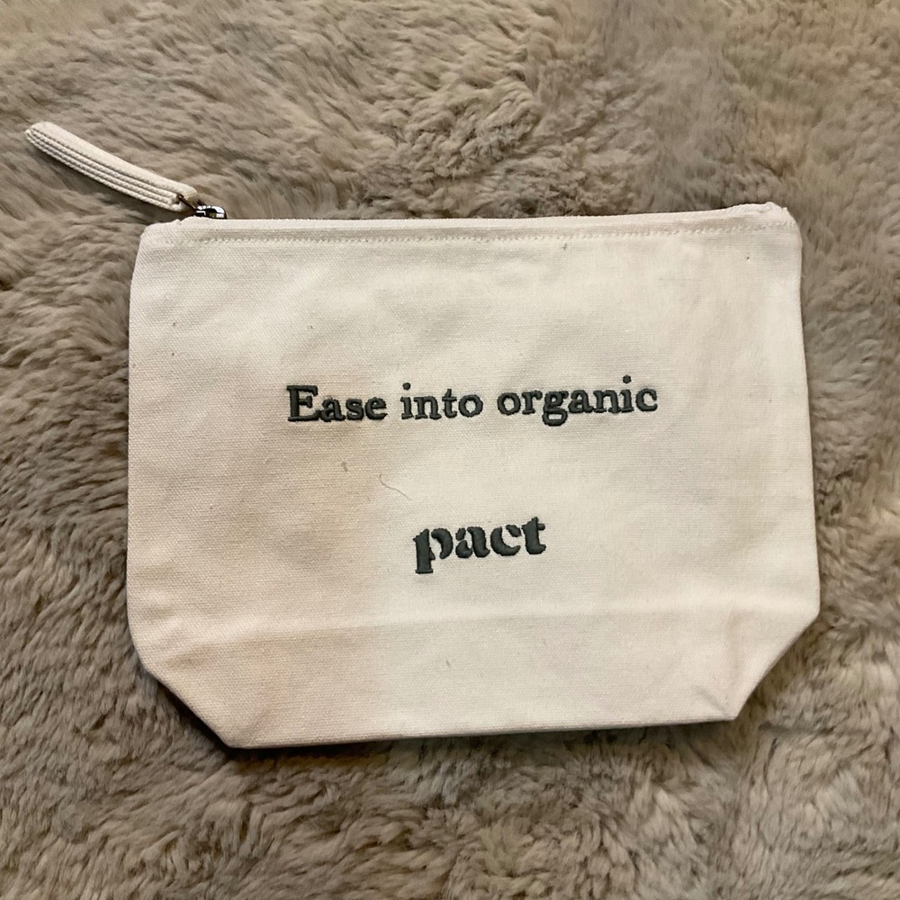 Pact Going Places Travel Pouch 100% Organic Cotton Zipper‎ Pouch